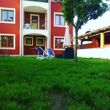 Entula Πανσιόν