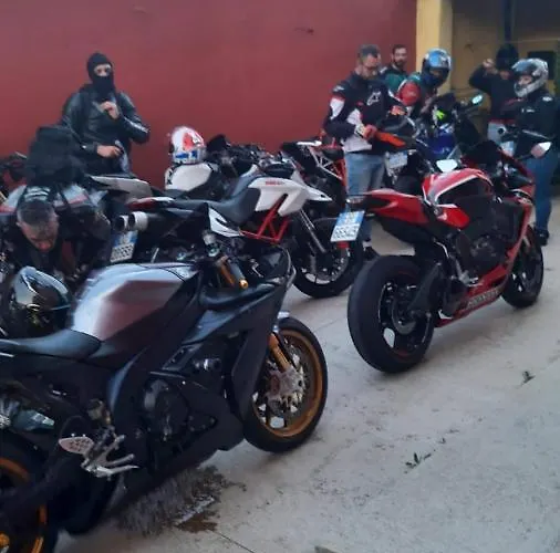 Entula Πανσιόν 4*