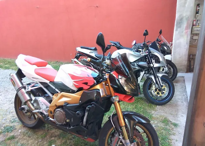 Entula Πανσιόν Àrbatax