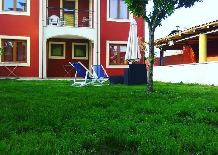 Entula Πανσιόν